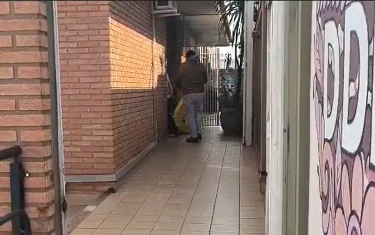 Esfaqueado por influenciadora, homem suspeito de abusar da filha dela se apresenta à polícia em Franca, SP