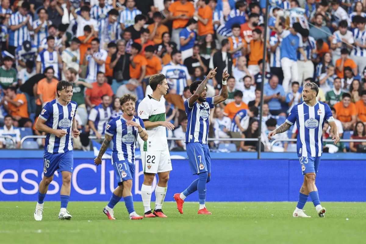 (Crónica) El Elche fastidia la fiesta de vuelta a Primera del Deportivo