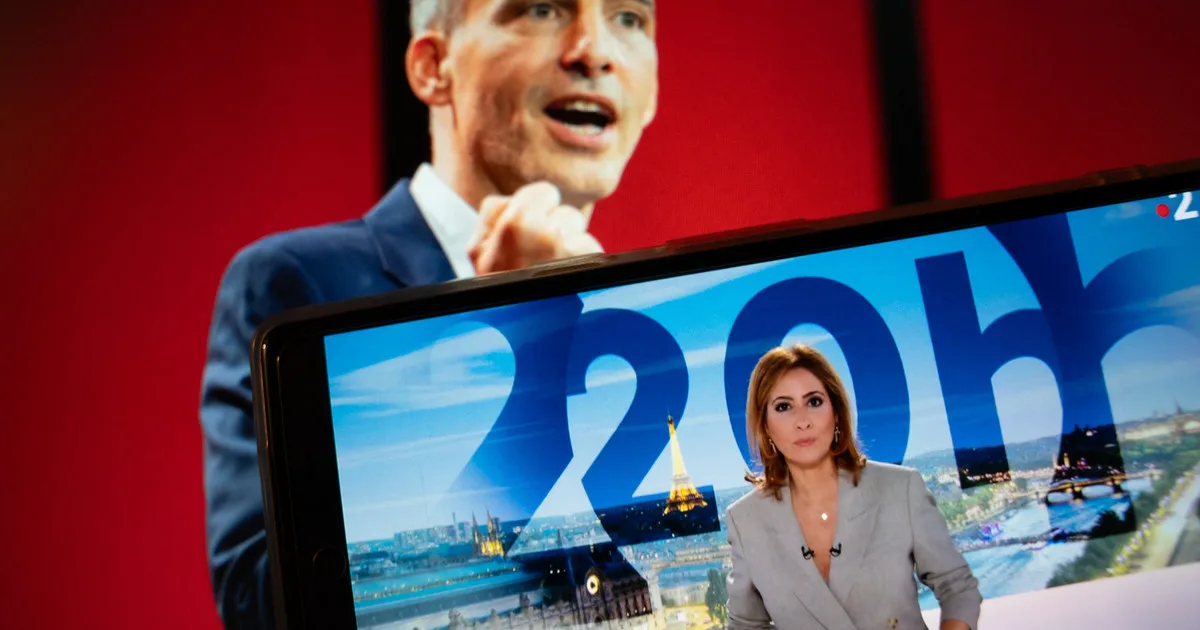 Una periodista de la TV pública de Francia deja el noticiero porque su pareja será candidato a la presidencia