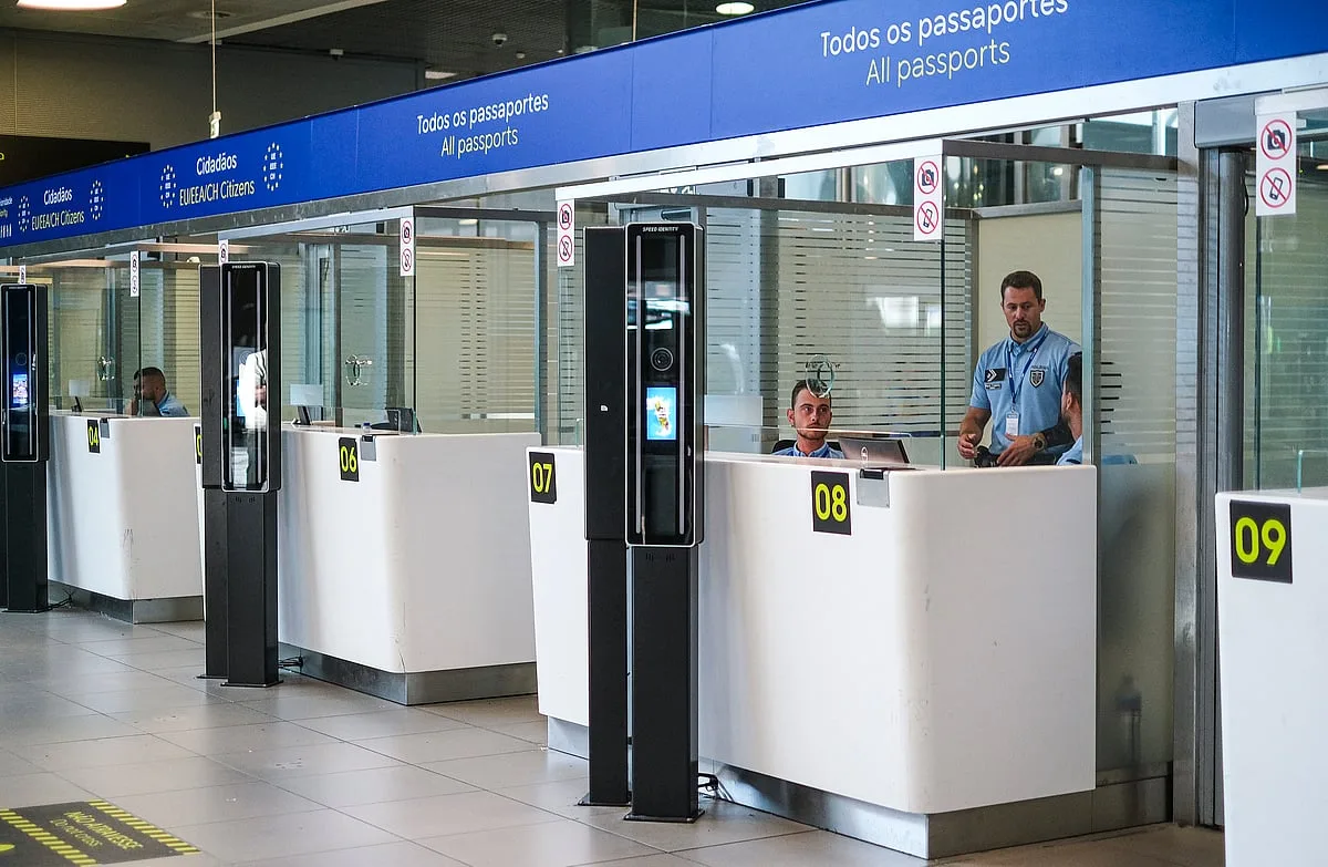 Pergunte ao Advogado. Entrei em Portugal como turista. Posso conseguir residência como estudante?