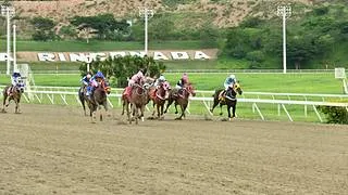 La Rinconada: Su ajuste lo dejó listo para la fotografía en el Clásico Victoreado (G3)