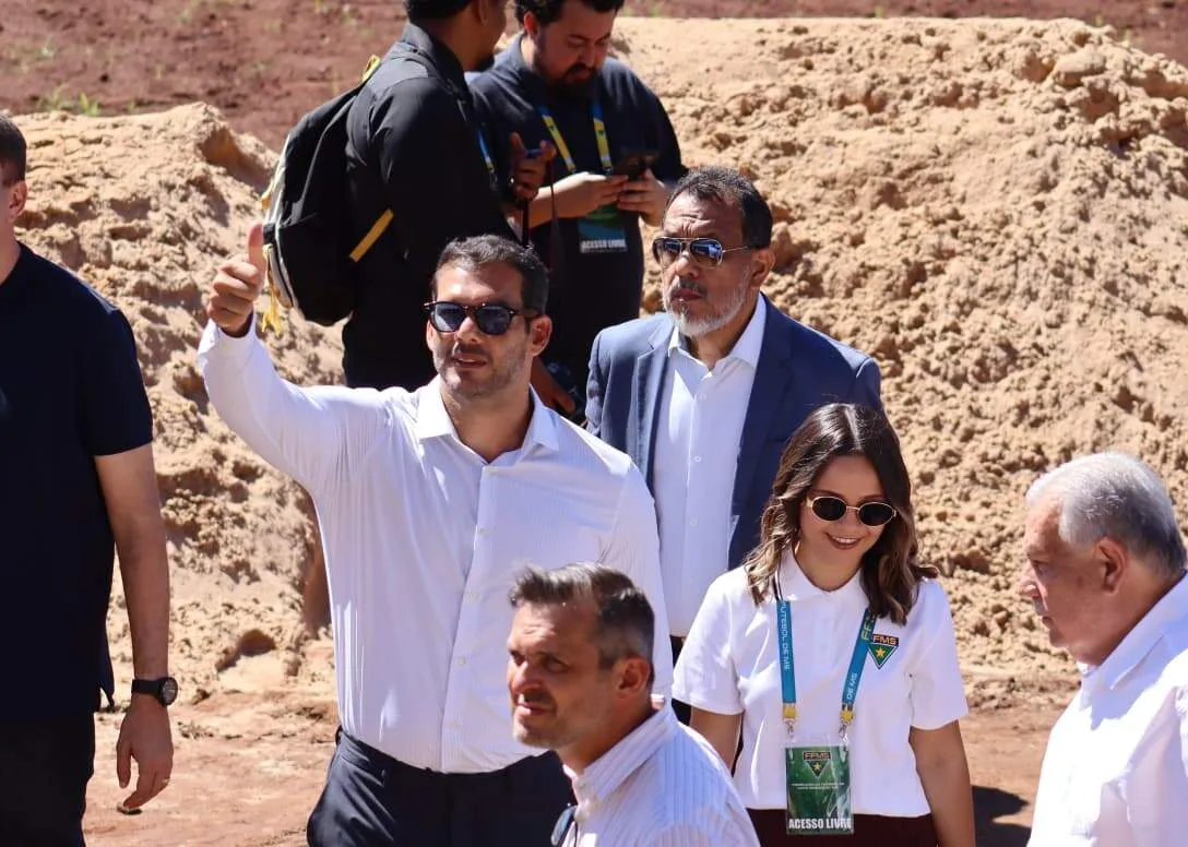Presidente da CBF visita Morenão para acompanhar obras de revitalização