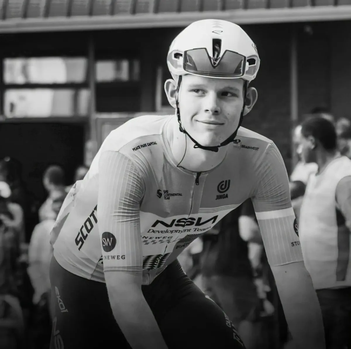 Ciclista de 19 anos morre atropelado durante competição em Portugal