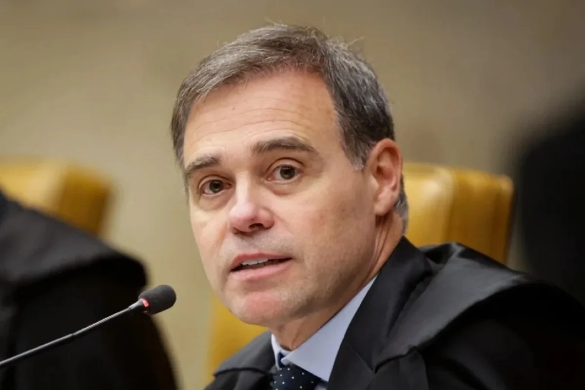 Mendonça põe vazamento sobre Lulinha em inquérito aberto em fevereiro