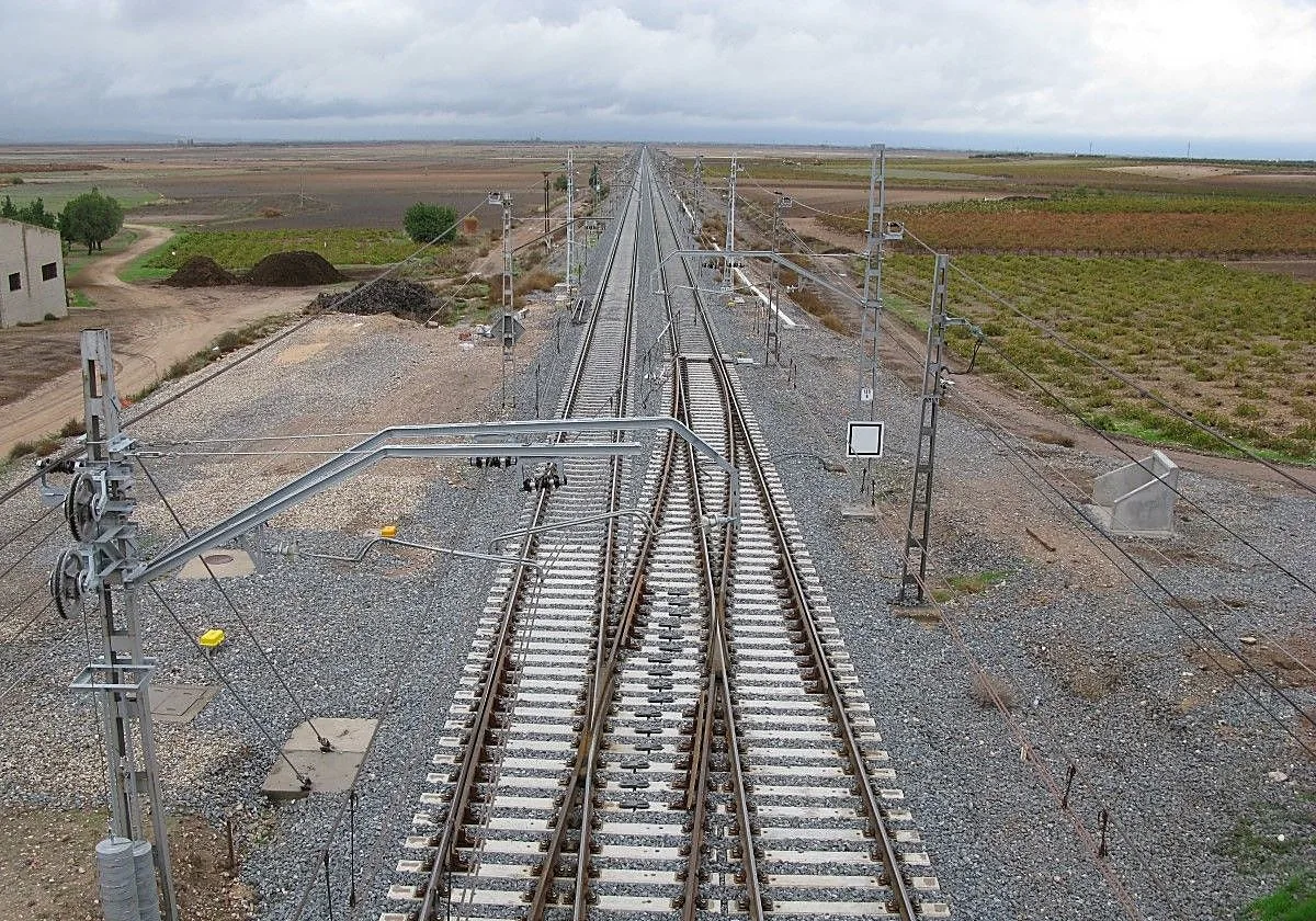 Obras en Córdoba para la autopista ferroviaria a Zaragoza y Algeciras: 2,4 millones en El Carpio, Pedro Abad y Montoro