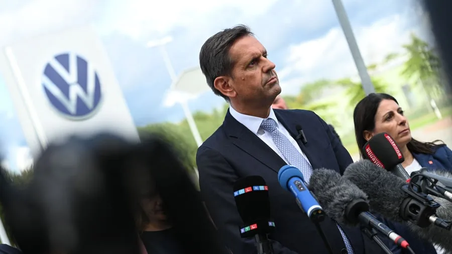 VW-Werk Emden: Ministerpräsident Lies setzt auf mehr E-Autos