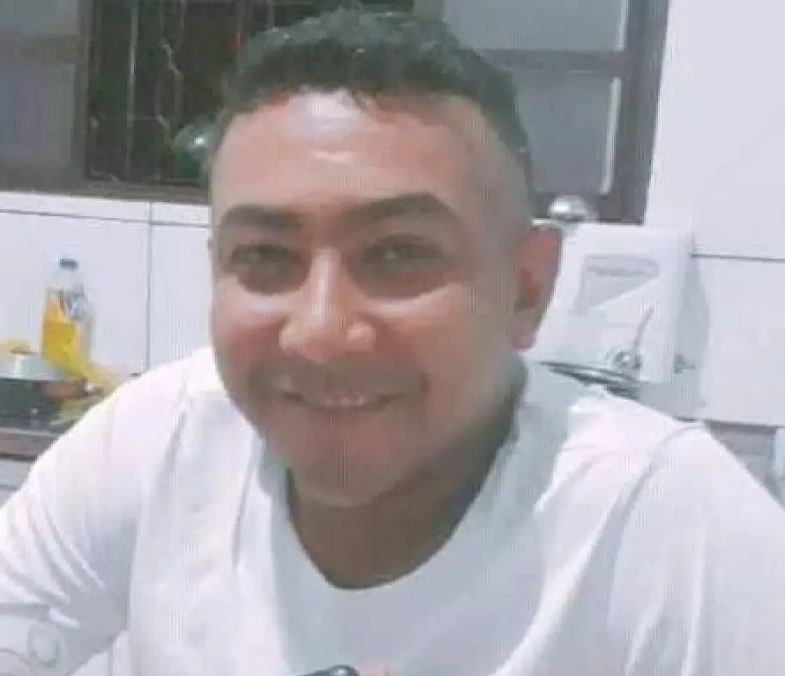 Morre ex-militar baleado na cabeça ao ser confundido com o irmão