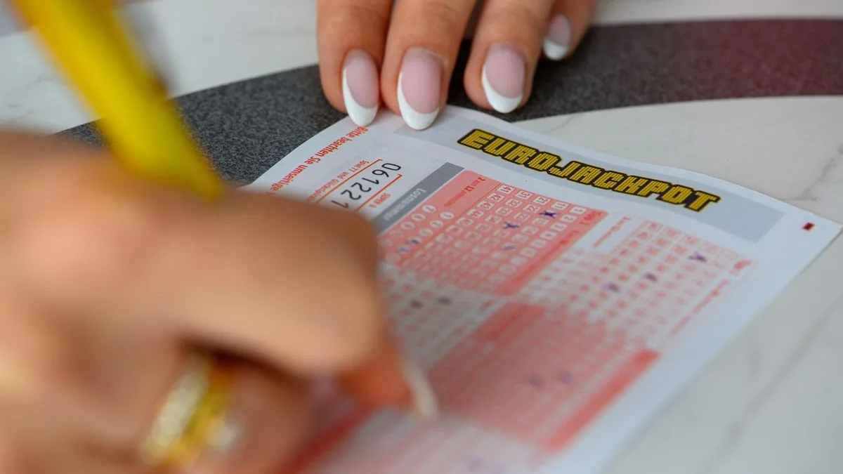 Glücksspiel: Nicht geknackt: 120 Millionen Euro bleiben im Eurojackpot
