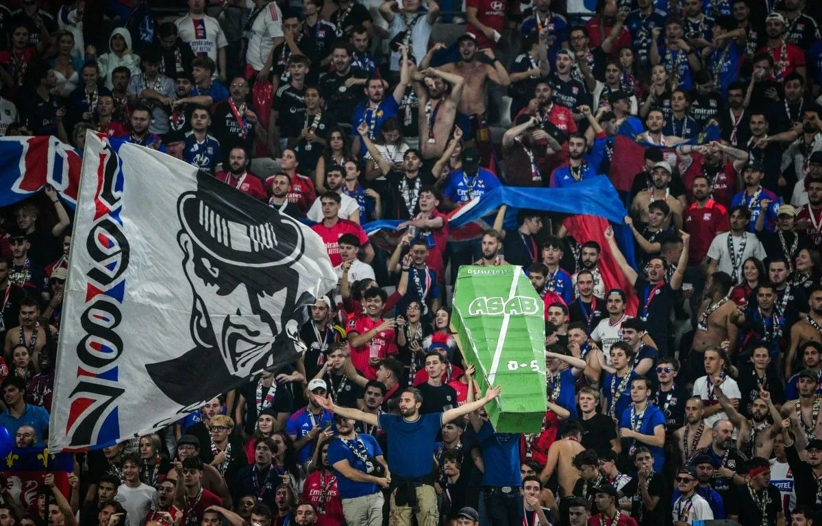 OL - Rennes : « Il faut le faire partout »… A quoi rimait cette interruption de match pour une banderole insultante ?