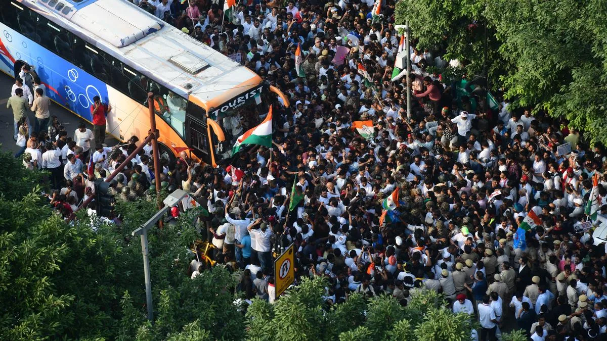 Anti-CEC protests: after 2 days of crackdown, a sea of people march in Central Delhi