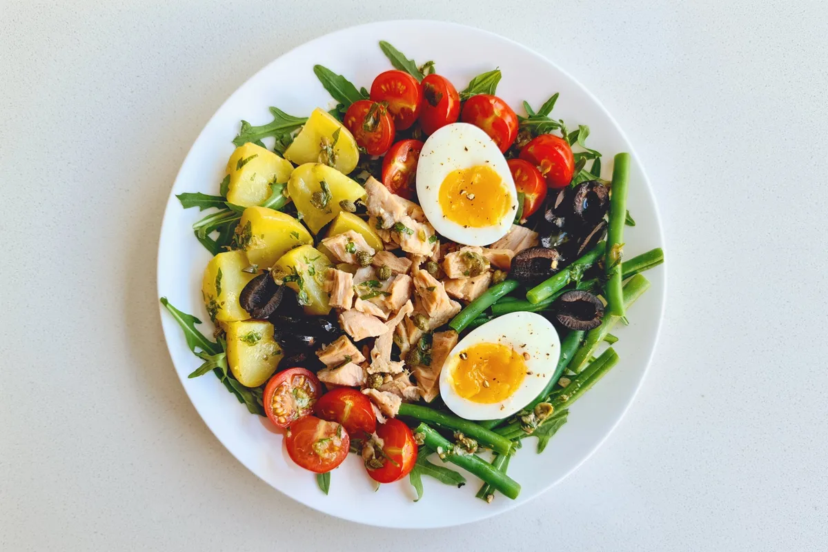 El alimento mediterráneo que suma grasas saludables, vitamina E y minerales