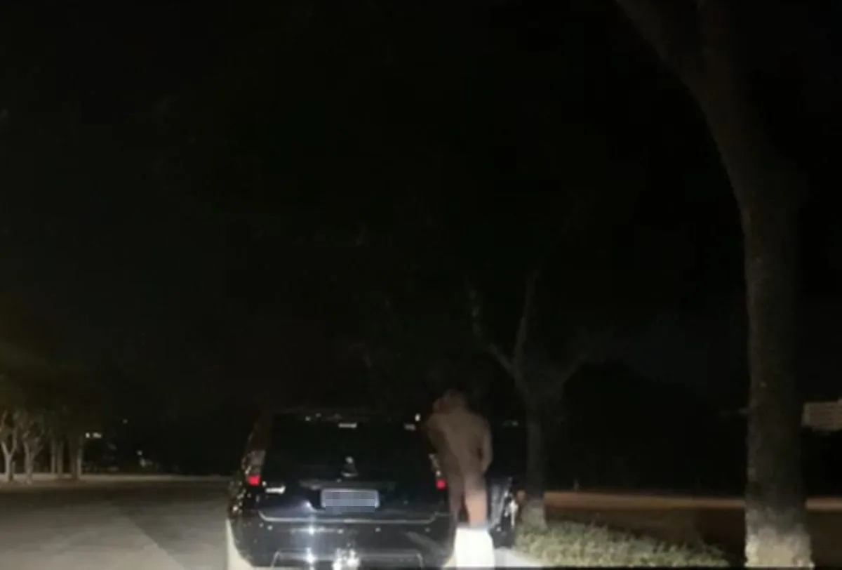 Peladão não se intimida com farol e mete bronca no Parque da Cidade
