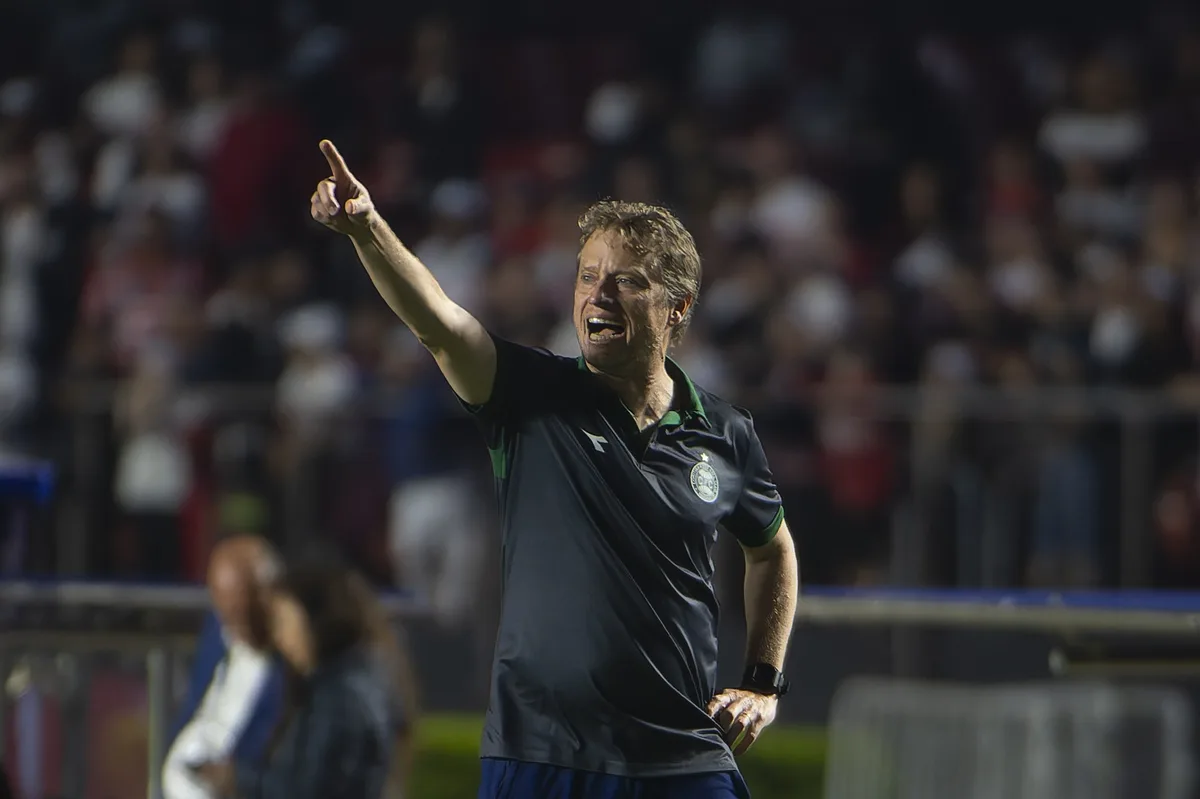 Seabra avalia empate do Coritiba com o São Paulo e aponta lições para o time
