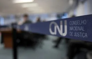 Processos via IA: de Singapura à iniciativa da comarca de Anastácio