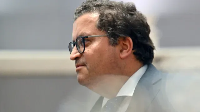 Governo defende que BCE deve "atuar com cuidado" na resposta à inflação
