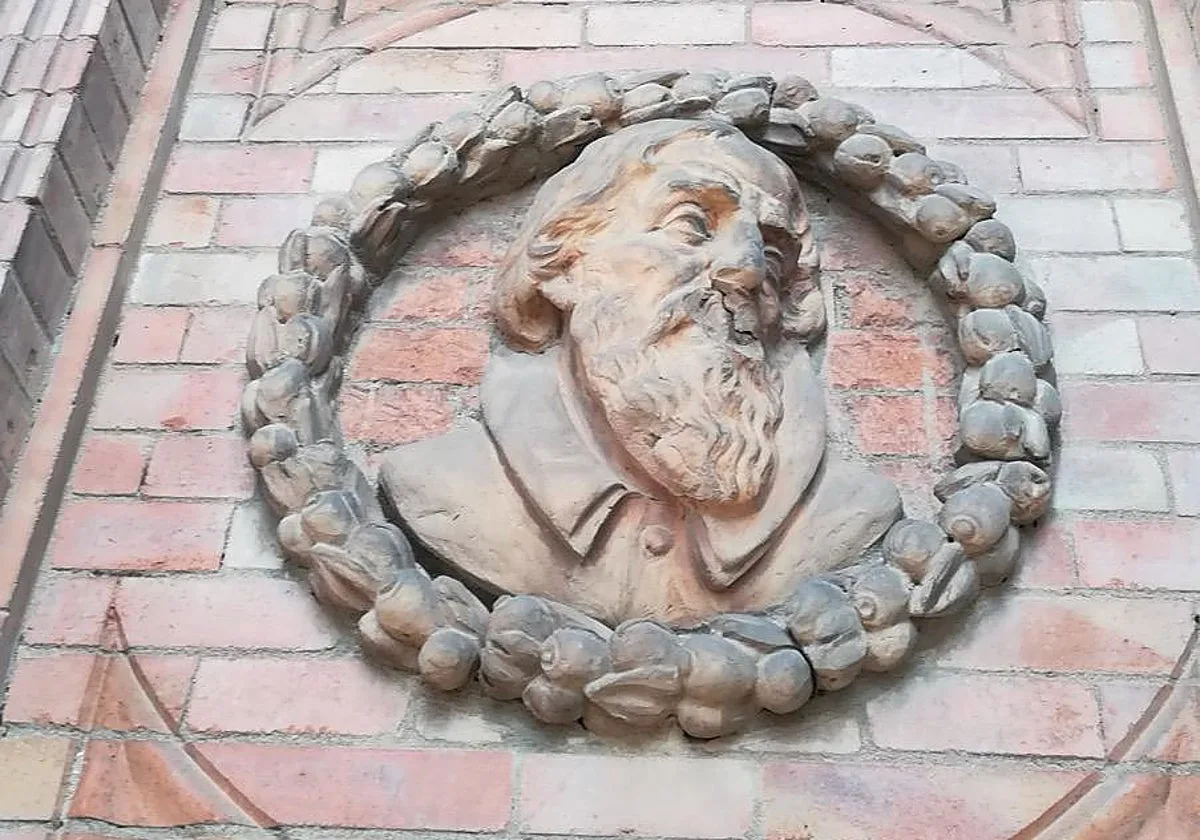 El homenaje que Aníbal González hizo en la Plaza de España al arquitecto de la Giralda