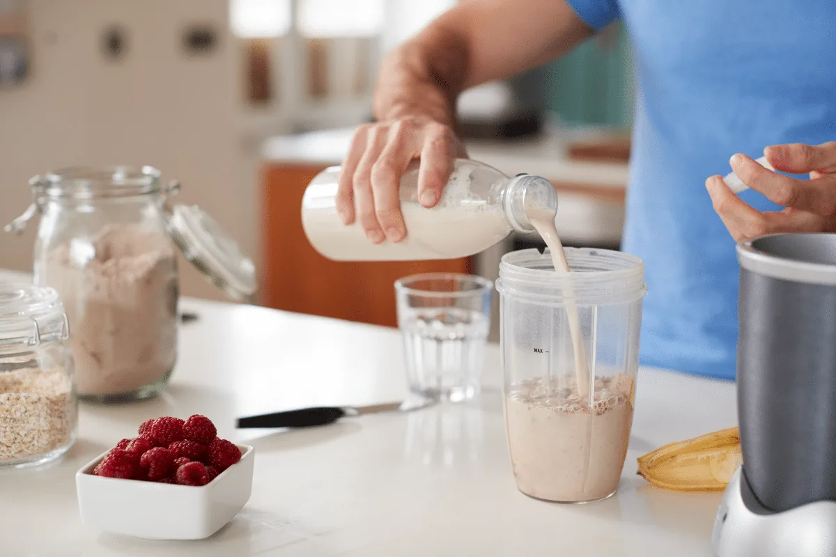 Dieta rica em proteína e pobre em fibras: entenda os riscos para a saúde