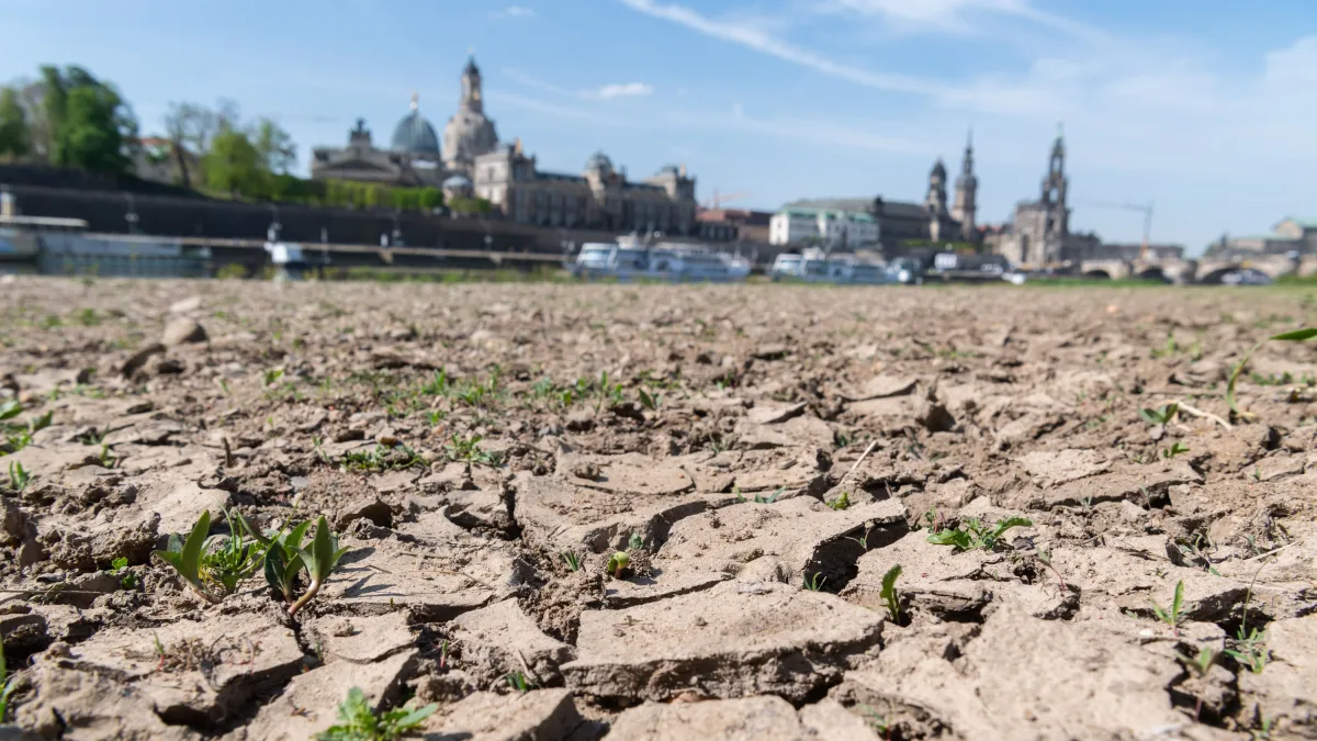 Trockenheit in Deutschland: Wo kommen die 13 Milliarden Kubikmeter Wasser für die Industrie her?