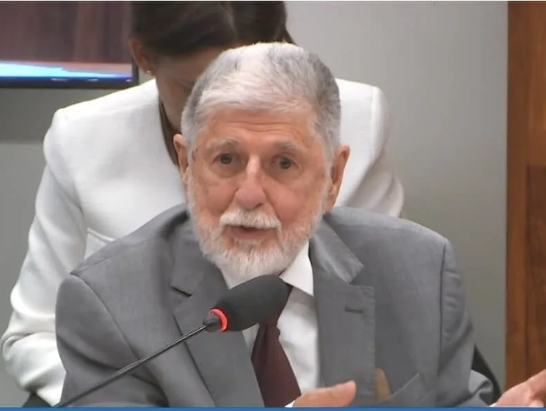 Governo não relativiza crime organizado, diz Celso Amorim em audiência