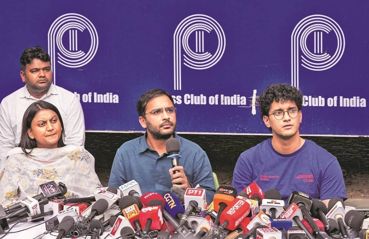 Between barricades, protests persist as organisers demand CEC's resignation