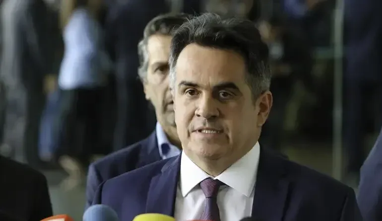 Ciro Nogueira é de direita ou de esquerda? Entenda o perfil político do senador