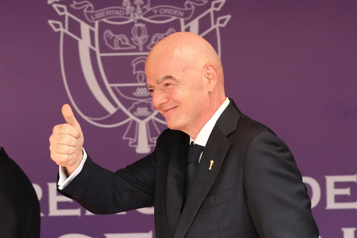 UEFA, ‘월드컵 민영화 논란’ FIFA 회장 형사 고발한다