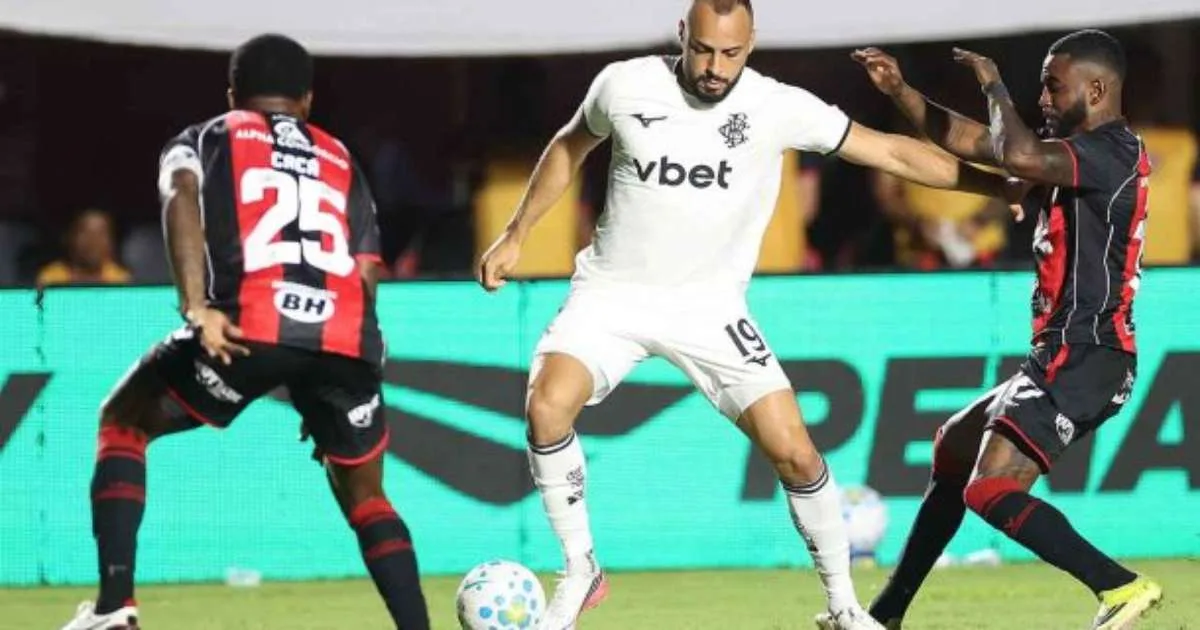Júnior Santos detona a arbitragem após a derrota do Botafogo