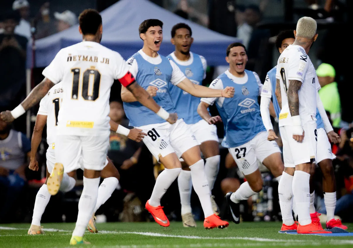 Análise: Santos embala no segundo tempo e vence bem o Vasco