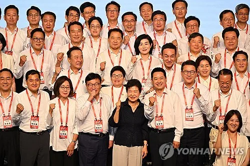 청년 화두 공들인 국힘 연찬회…朴 '단합' 발언 놓고는 동상이몽