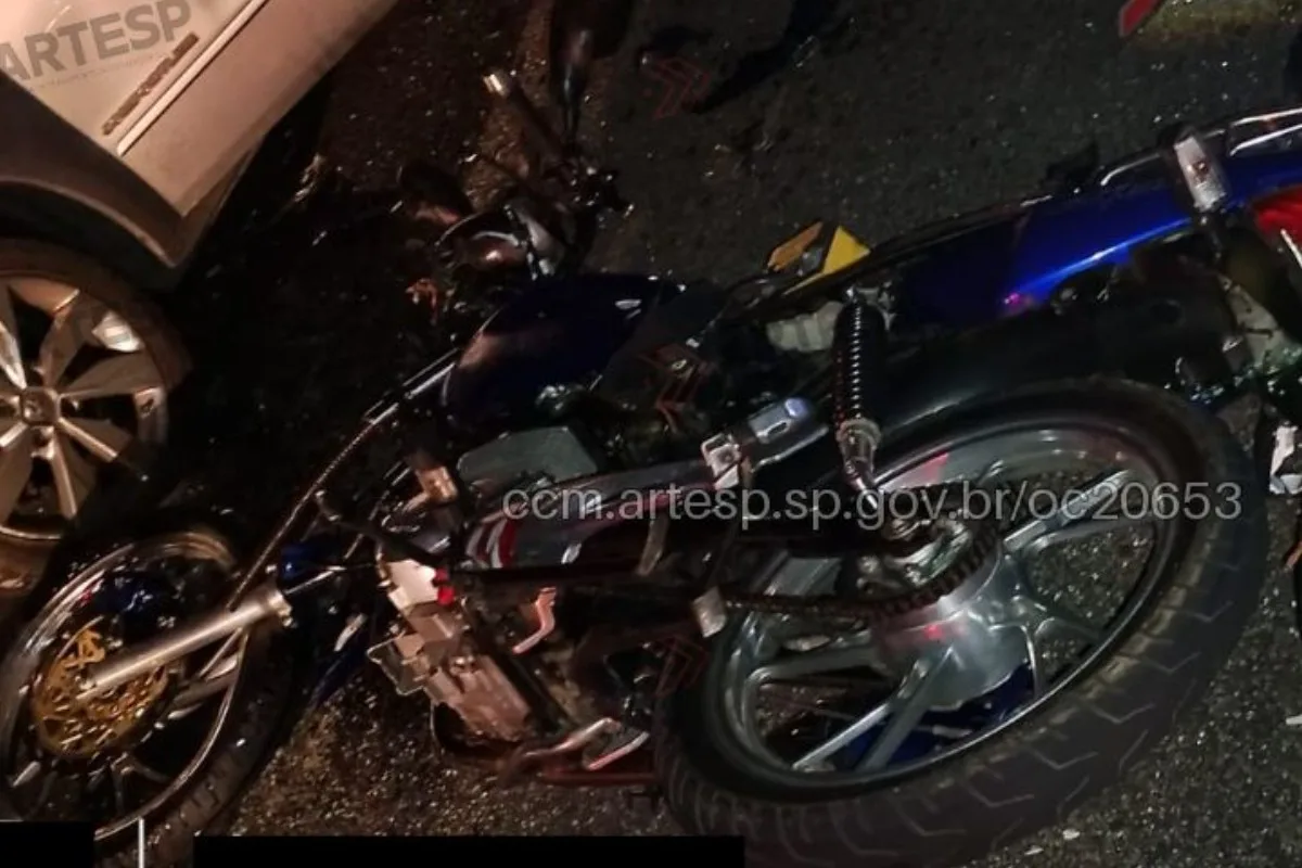 Motociclista morre em acidente envolvendo cinco veículos na Dom Pedro I, em Atibaia