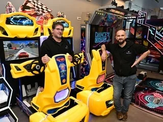 Réalité virtuelle, arcades, mur interactif… Un complexe dédié aux loisirs numériques ouvre ses portes à Angers