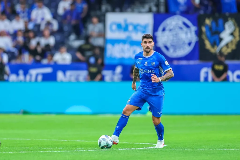 Torcida de clube saudita usa nome de Diogo Jota para provocar Rúben Neves; CR7 responde