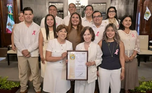 Declaran a la actriz María Rojo Visitante Distinguida de Veracruz; autoridades reconocen su trayectoria artística