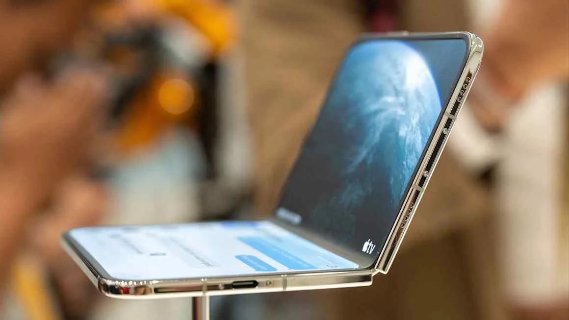 Apple blames ‘extraordinary’ demand as foldable iPhones sell out