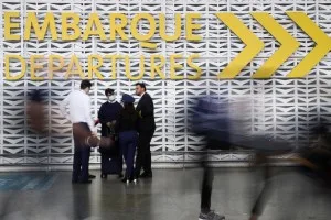 Estresse chega aos juros: Tesouro Direto dispara com saída de estrangeiros