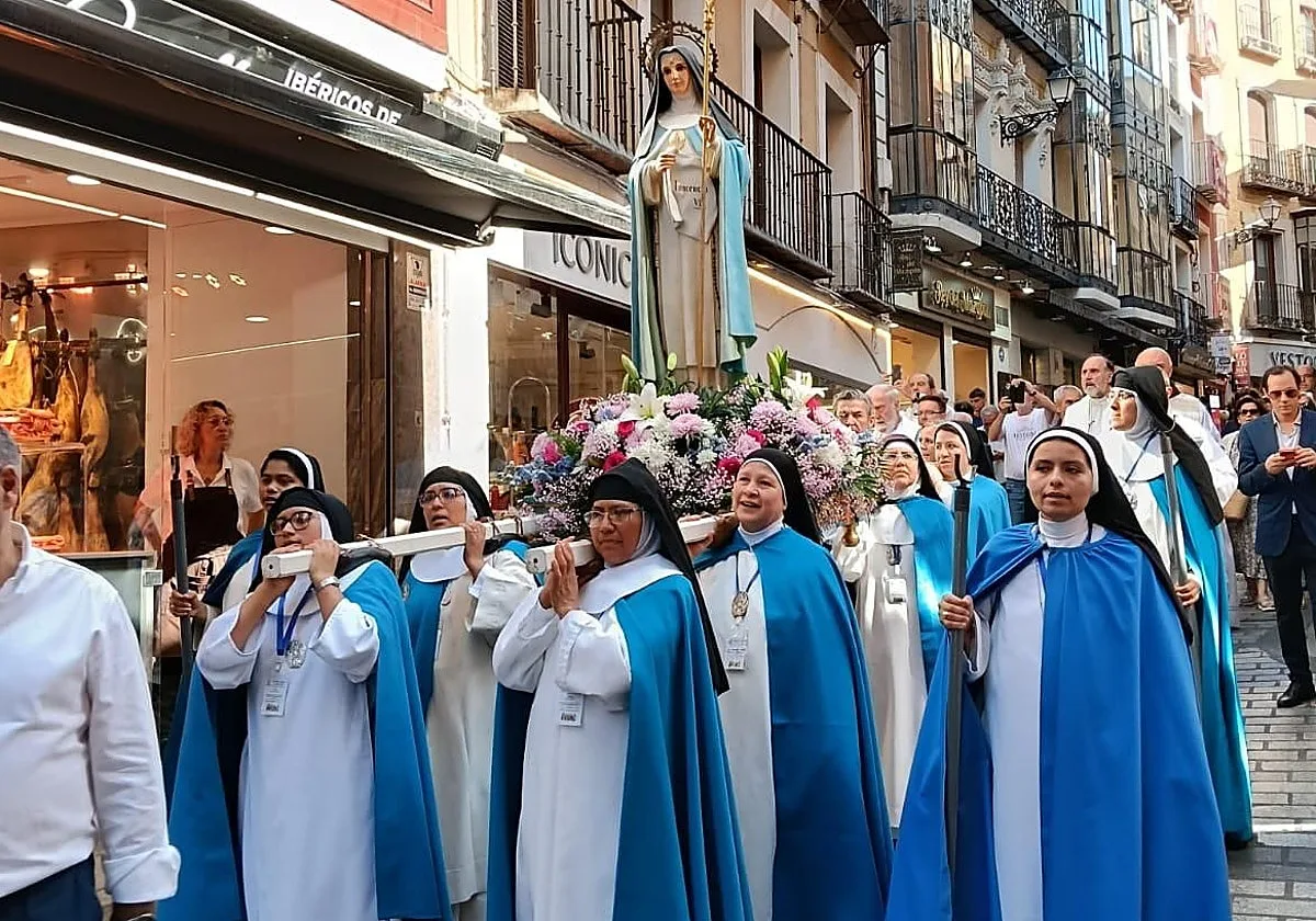 Santa Beatriz de Silva recorre por primera vez las calles de Toledo en el 50 aniversario de su canonización