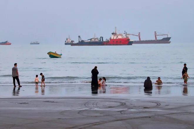 «Je veux rentrer chez moi»: le cauchemar sans fin des marins bloqués dans le détroit d’Ormuz
