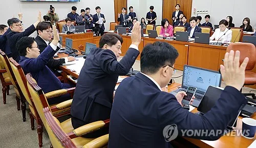 여야 용산공원 공방…"盧 뜻이자 李대통령 공약"·"다른 얘기"