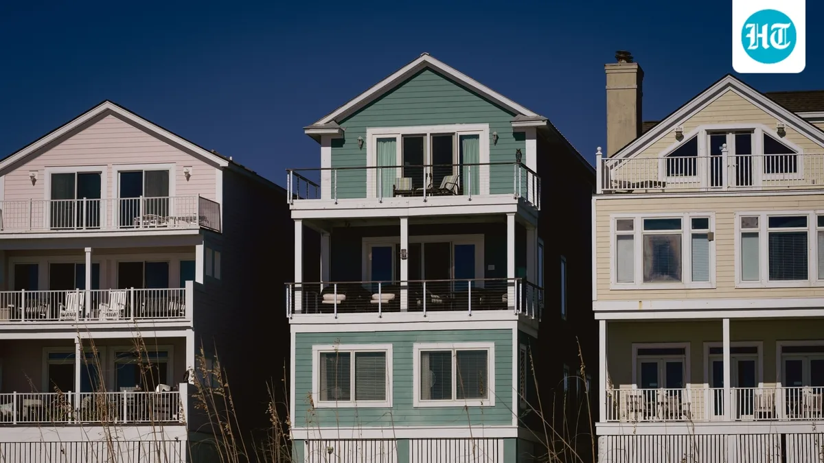 Mortgage rates today: 30-year rate slips to 7% ahead of Fed decision