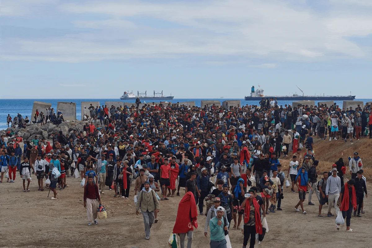 Ceuta começa a enterrar imigrantes não identificados; túmulos receberam apenas números
