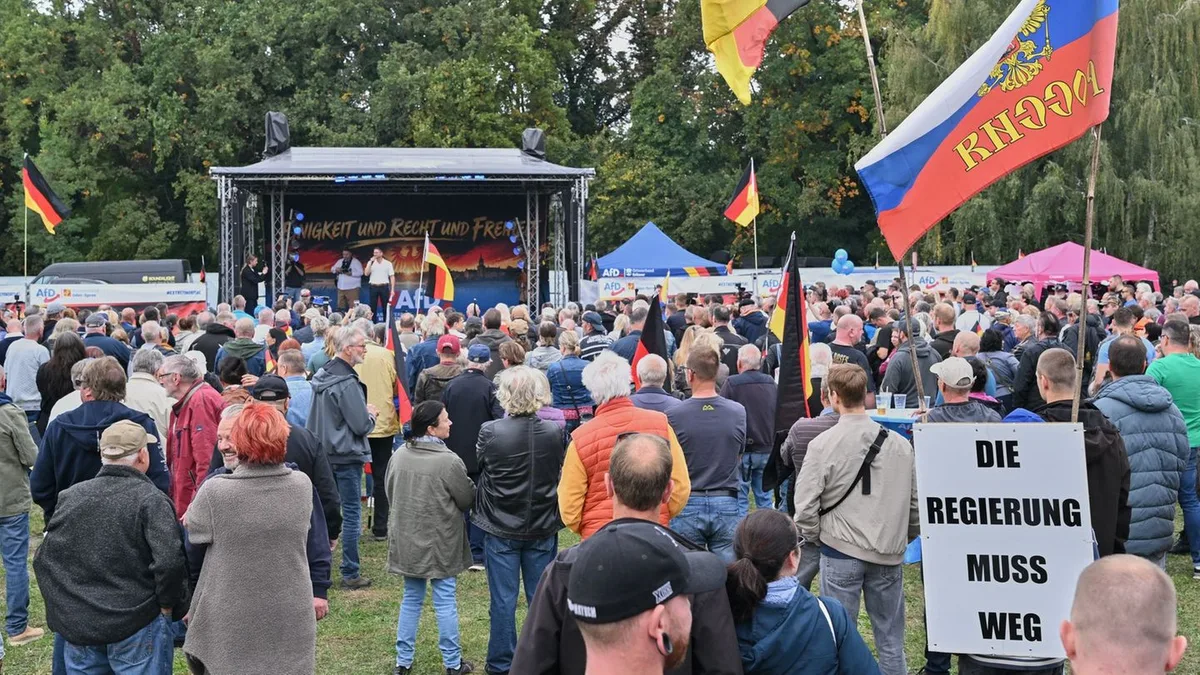 Ermittlungen laufen: Buttersäure auf AfD-Gelände? Polizei untersucht Bodenproben