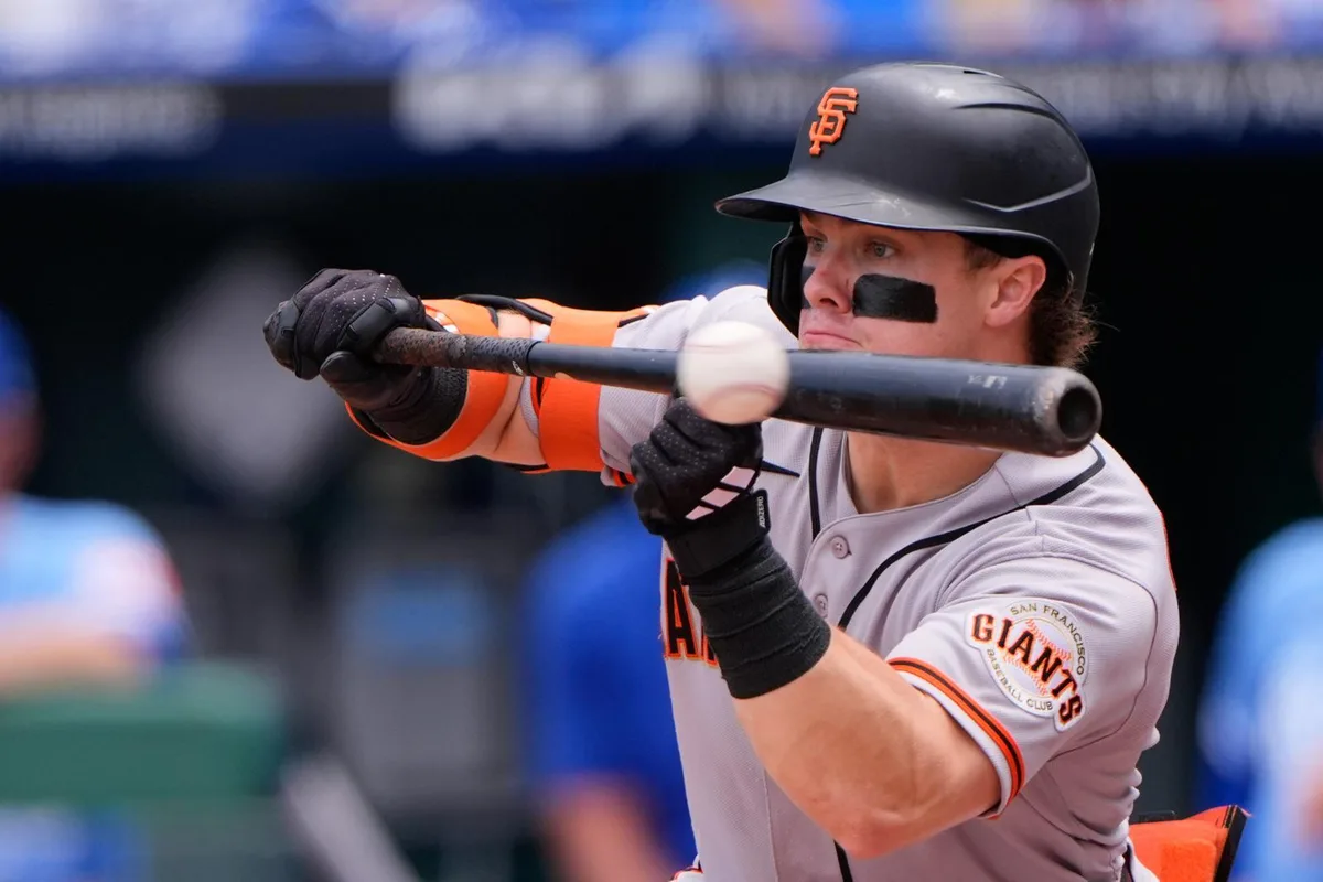 170㎞ 괴물투수 등장에…MLB ‘번트의 시대’ 돌아왔다