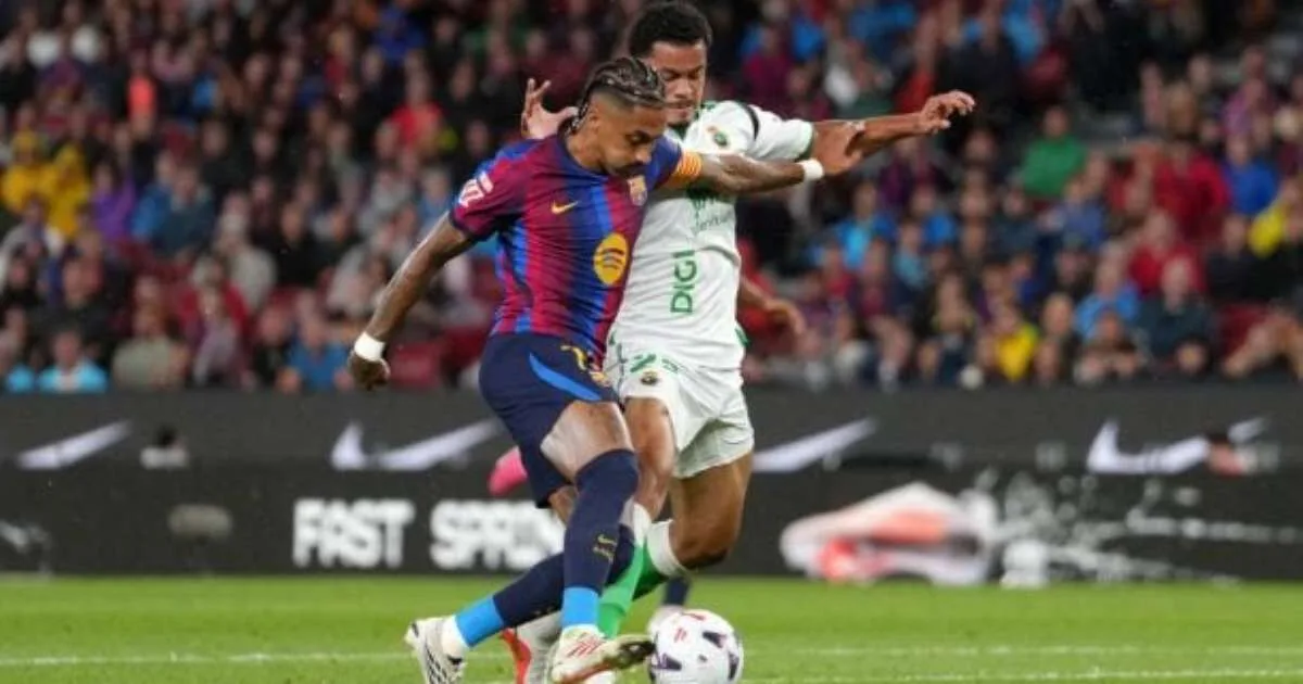 Barcelona faz 7 a 2 com hat-trick de Raphinha e golaço de Gabriel Jesus