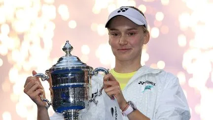Elena Rybakina remporte l'US Open pour la première fois en battant en finale Aryna Sabalenka