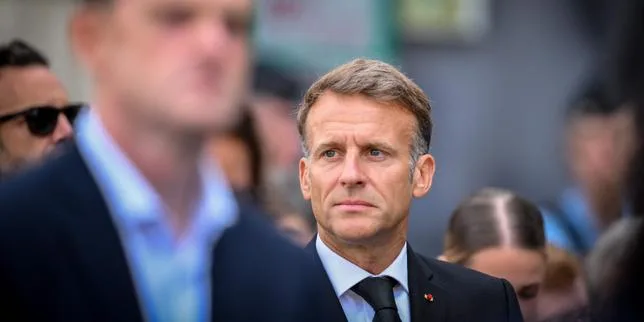 Aux obsèques de François Patriat, Emmanuel Macron célèbre un homme « entier », « dans des temps où beaucoup pensent que l’inventaire vaut mieux que d’assumer bravement »