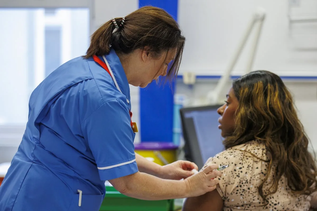 London flu alert: 'Get jabs', say NHS chiefs as cases soar to 'ominous' autumn high