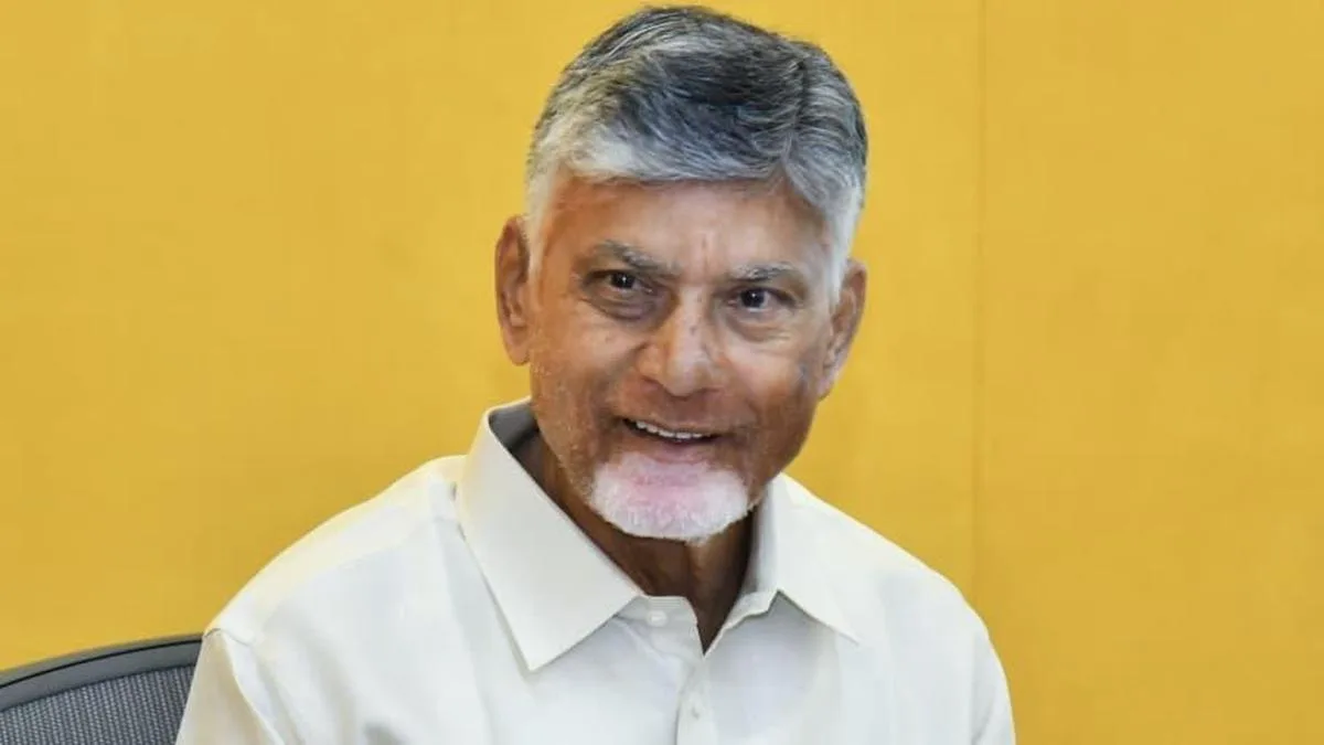Naidu reviews search for boat with eight fishermen missing off Konaseema