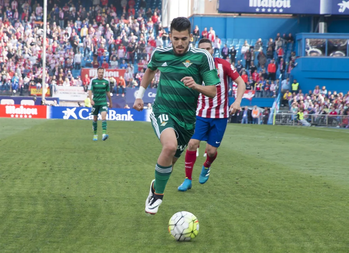 El centrocampista español Dani Ceballos regresa al Real Betis hasta 2029
