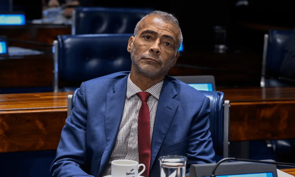 Saiba quanto Romário devolveu no Senado por trabalhar na Copa do Mundo