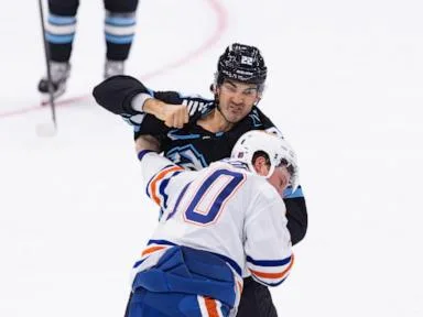 McDavid has 2 goals and 3 assists in the Oilers' 6-2 romp over the Mammoth